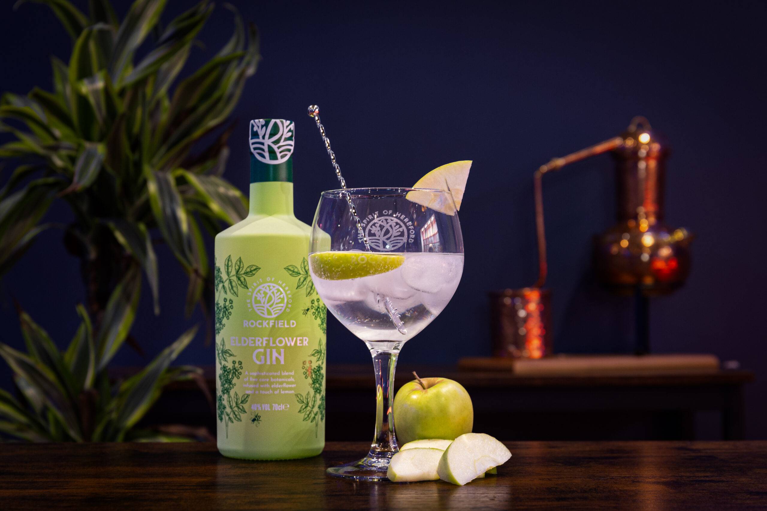 Elderflower gin bottle with signature serve